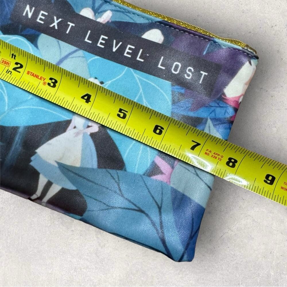 Disney Alice in Wonderland next level lost make up bag - Picture 6 of 7